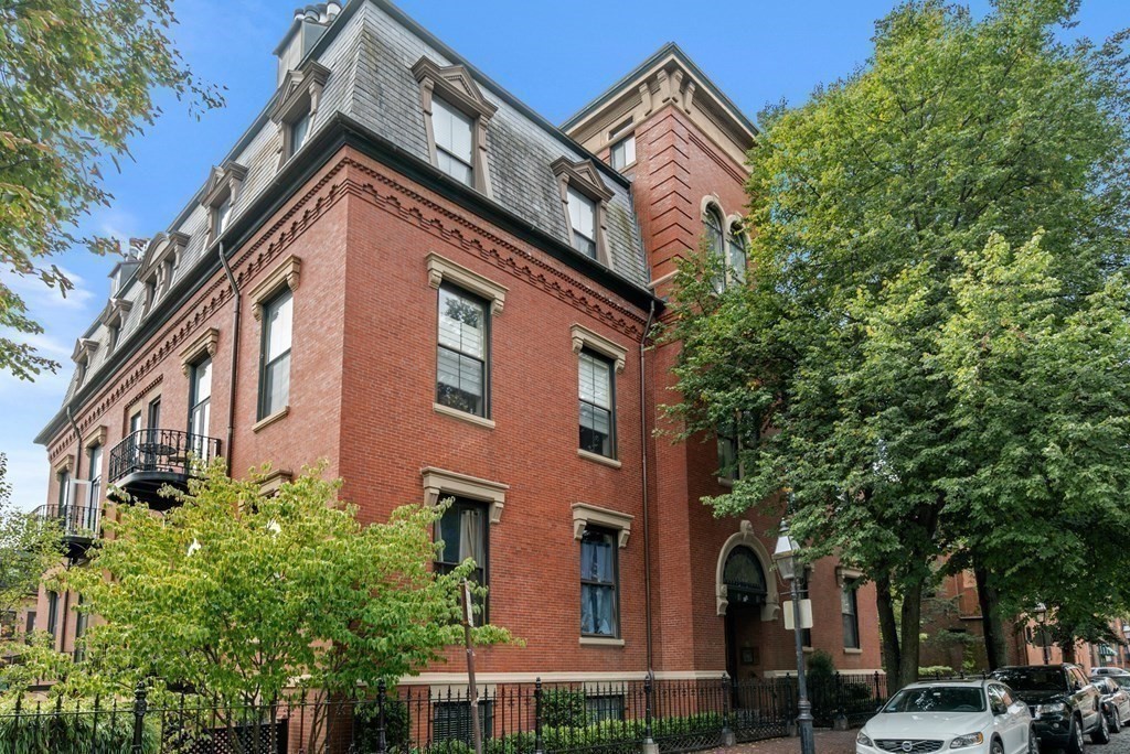 150 Appleton Street, Unit 3E Boston, MA 02116 - Photo 9 of 16