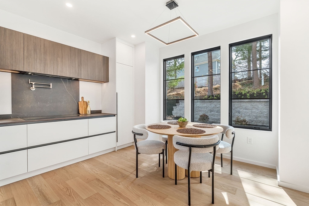 173 Fairfield Street Needham, MA 02492 - Photo 9 of 39