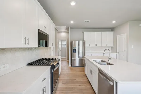 $2,095 | 711 Dotty Drive, McKinney, TX 75071