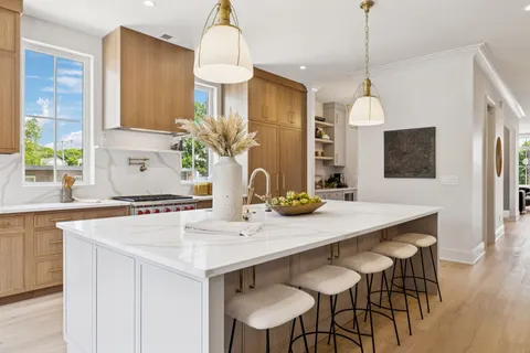 $2,525,000 | 1607 B 4th Avenue North, Nashville, TN 37208