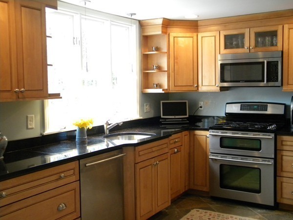 39 Balcom Road Sudbury, MA 01776 - Photo 8 of 28 Gallery Image 8