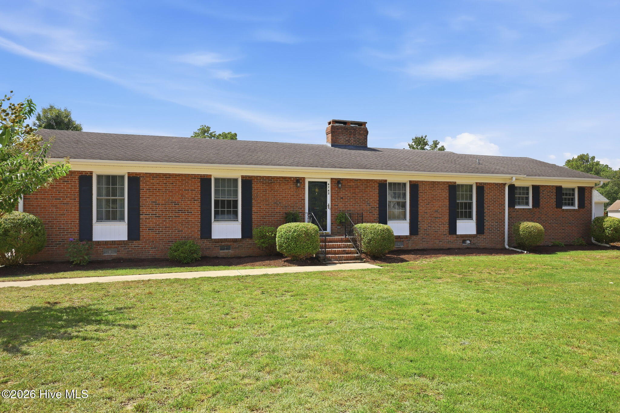 6762 River Road Washington, NC 27889 - Photo 2 of 59 2-web-or-mls-IMG_0003 (1)