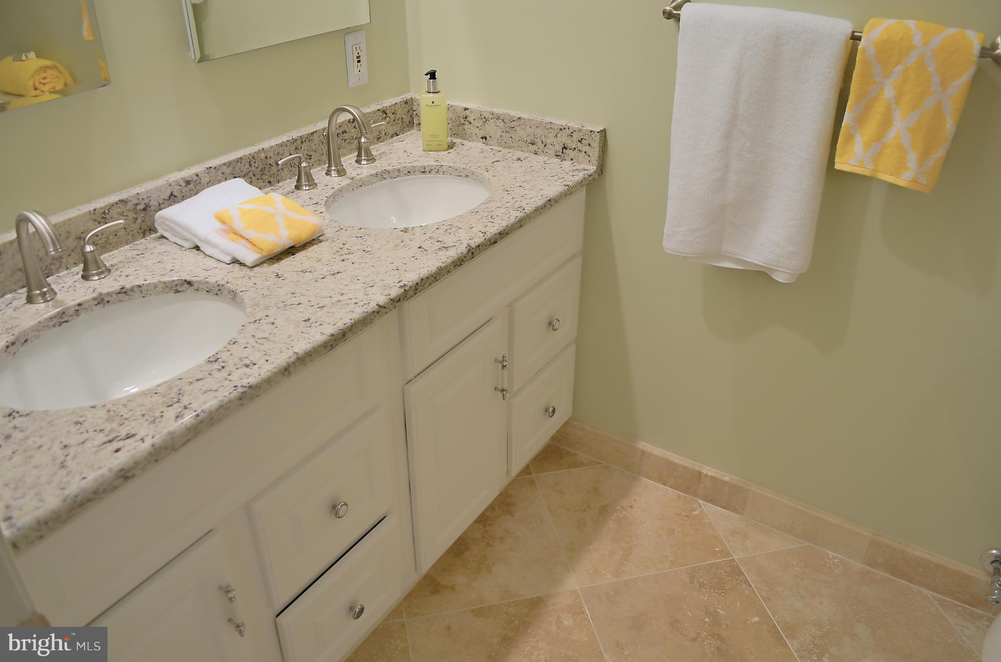2526 Trophy Lane Reston, VA 20191 - Photo 15 of 30 Bath