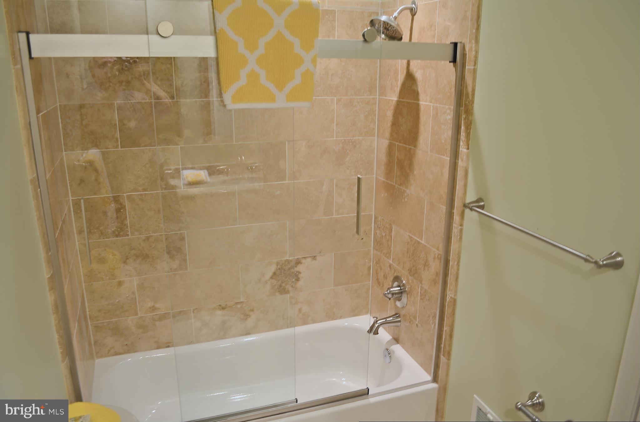 2526 Trophy Lane Reston, VA 20191 - Photo 16 of 30 Bath