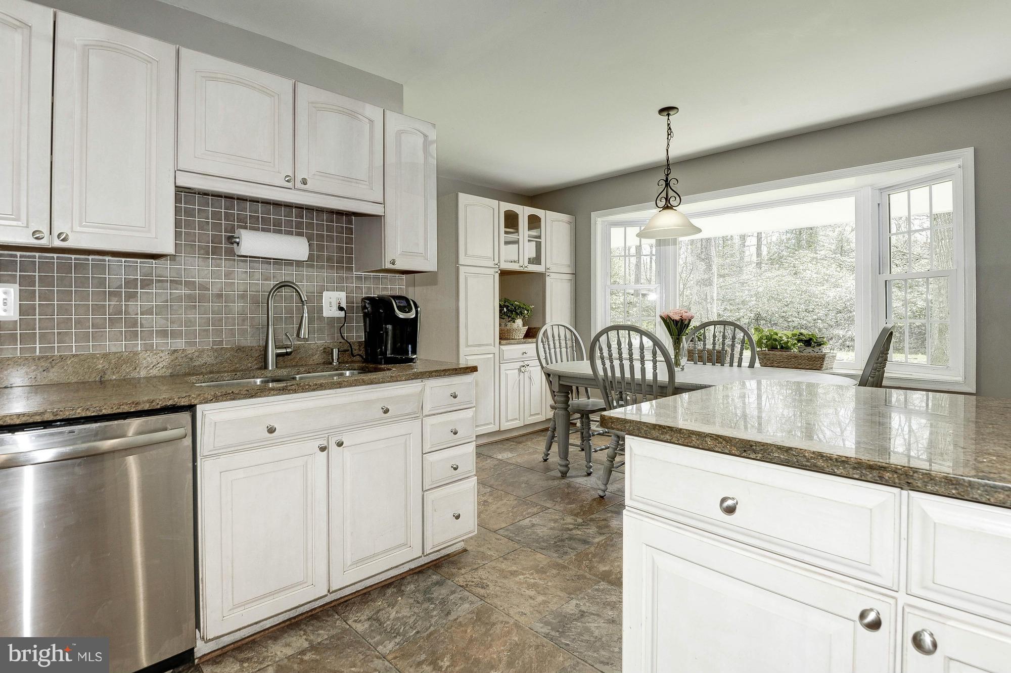 2526 Trophy Lane Reston, VA 20191 - Photo 3 of 30 Kitchen