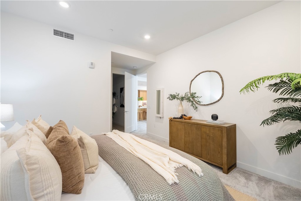 1107 Rivington Irvine, CA 92612 - Photo 21 of 73