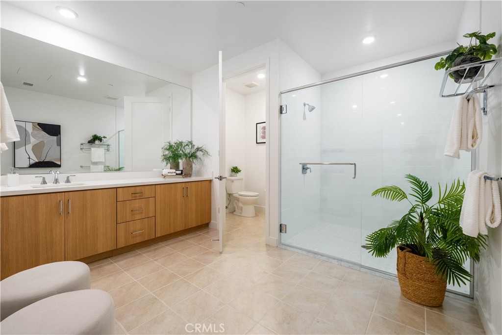 1107 Rivington Irvine, CA 92612 - Photo 23 of 73