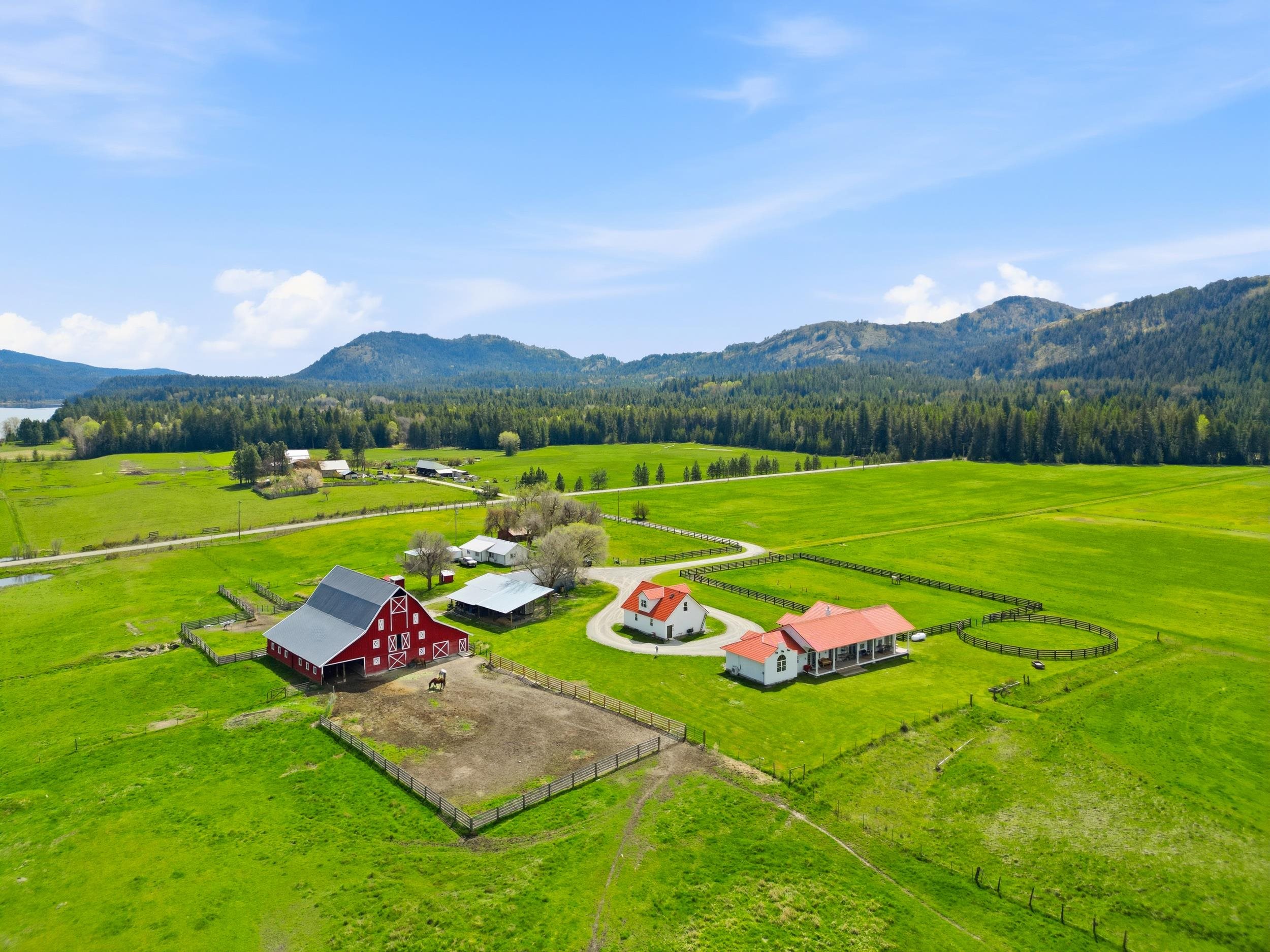 291 Yergens Road Newport, WA 99156 - Photo 2 of 50 Gallery Image 2
