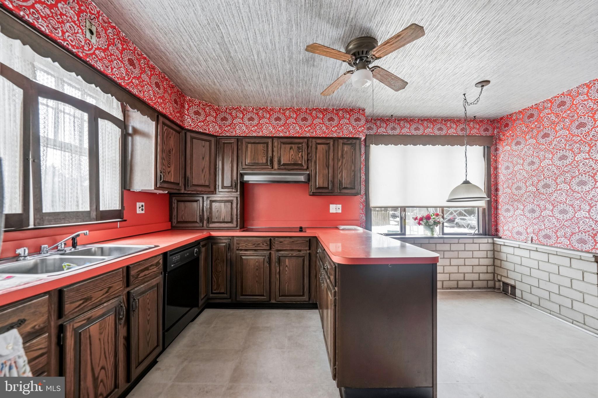 1445 Rhawn Street Philadelphia, PA 19111 - Photo 15 of 40 Gallery Image 15
