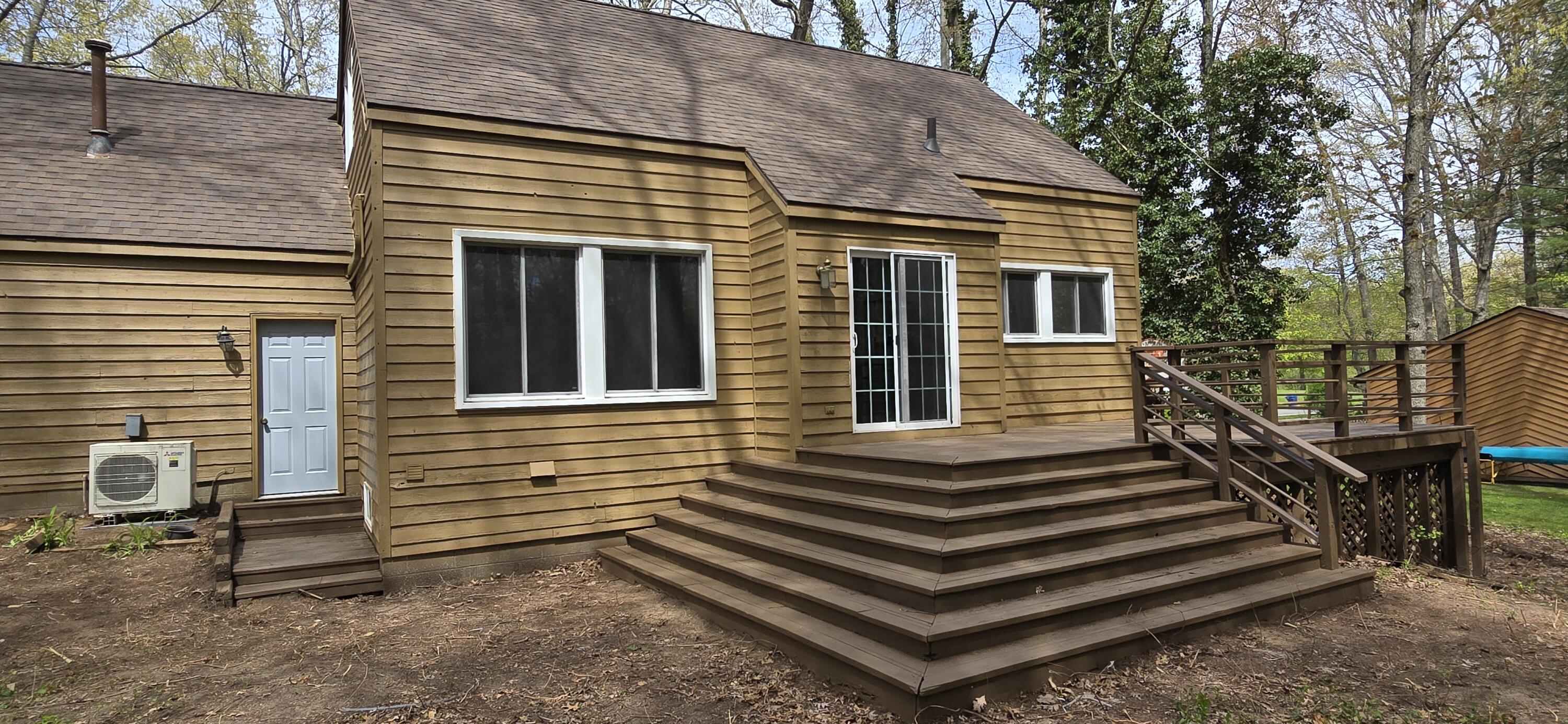 15460 Kelly Street Spring Lake, MI 49456 - Photo 6 of 44 Back deck