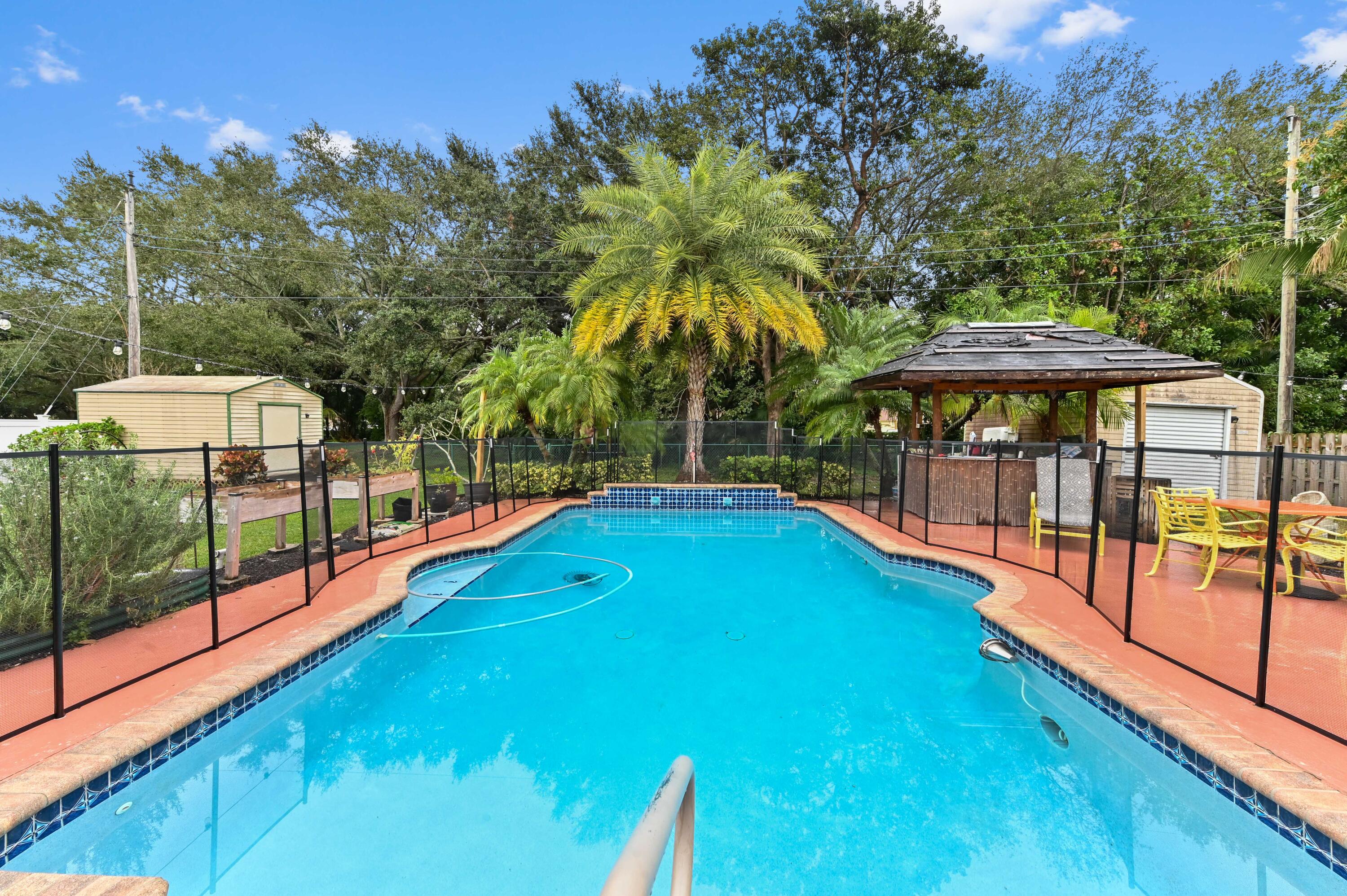 7639 St Andrews Road Lake Worth, FL 33467 - Photo 23 of 37 27 pool 01