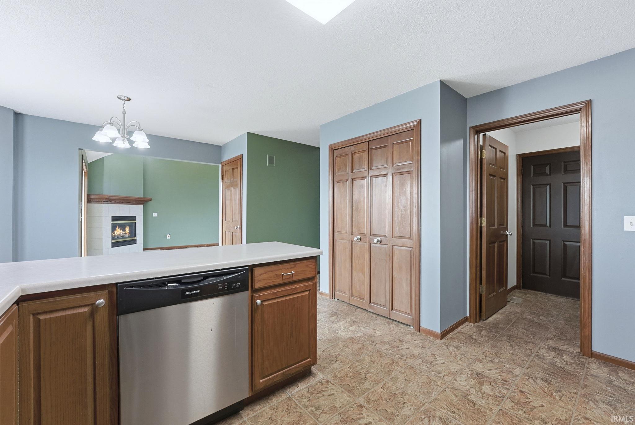 3315 Crooked Cove Fort Wayne, IN 46818 - Photo 12 of 34