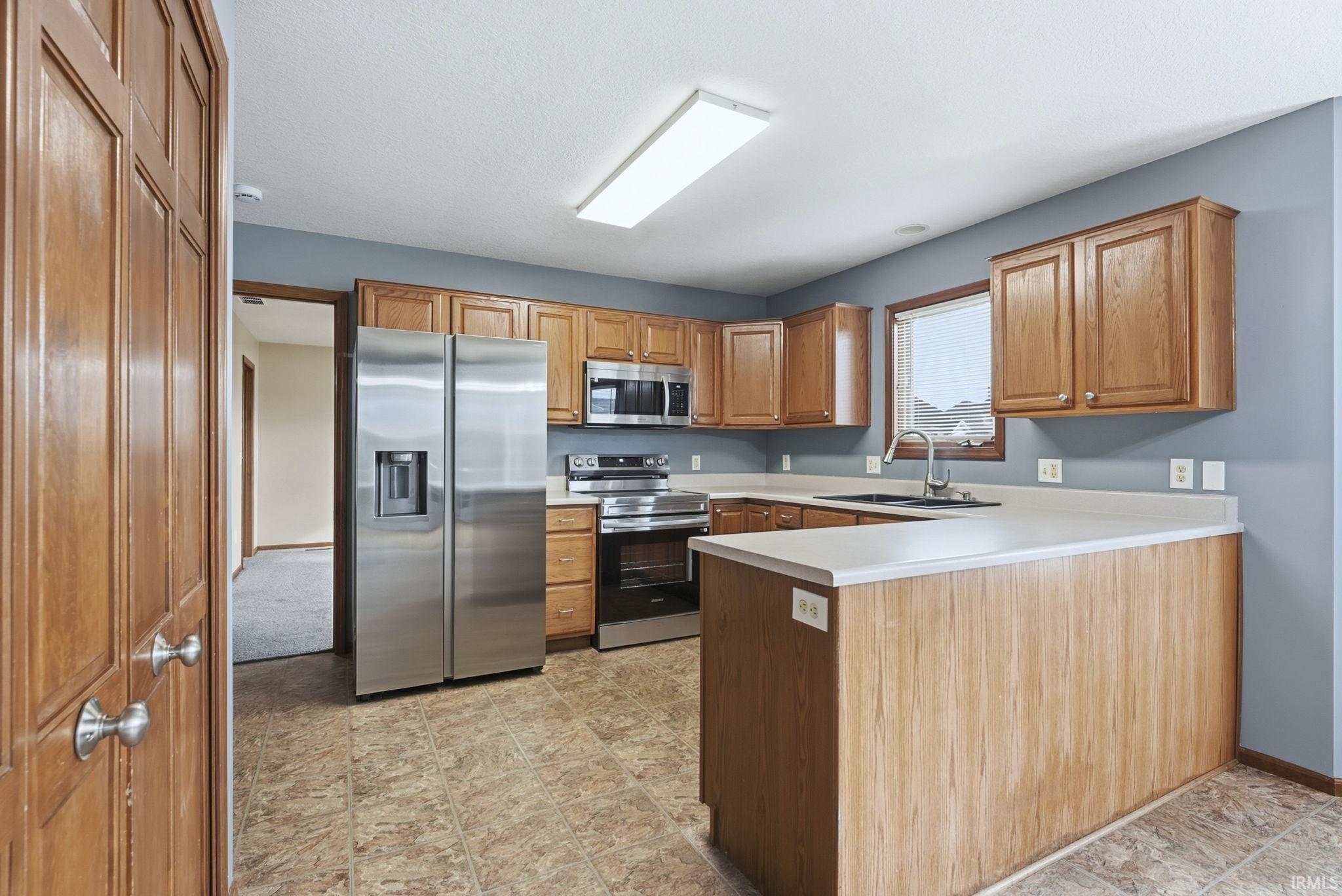 3315 Crooked Cove Fort Wayne, IN 46818 - Photo 10 of 34