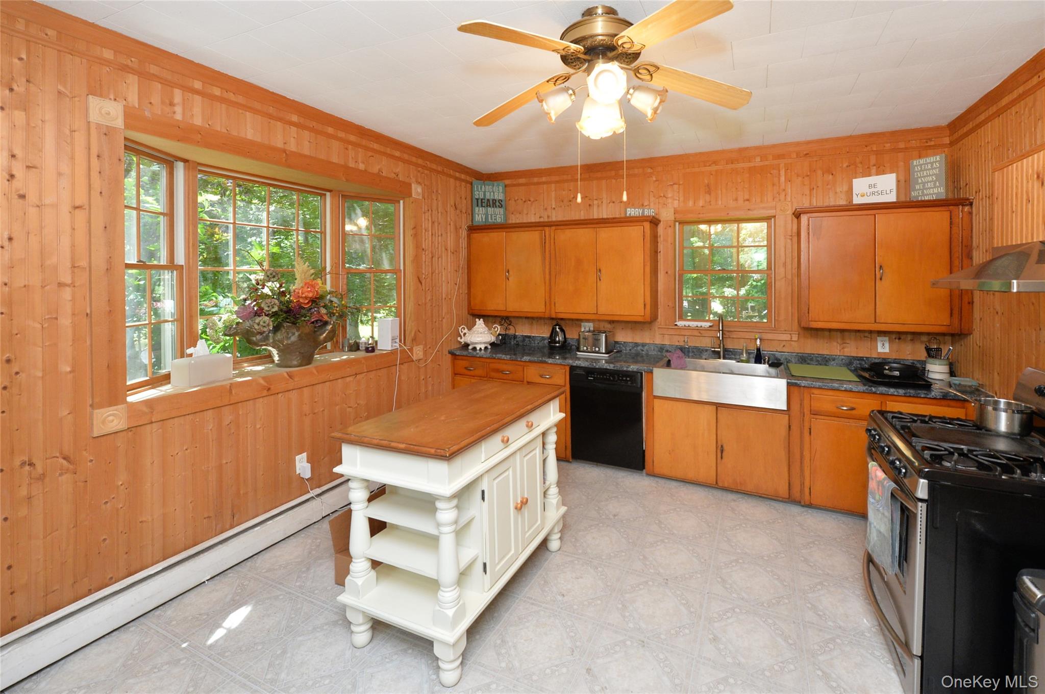 28 Montebello Road Montebello, NY 10901 - Photo 7 of 34