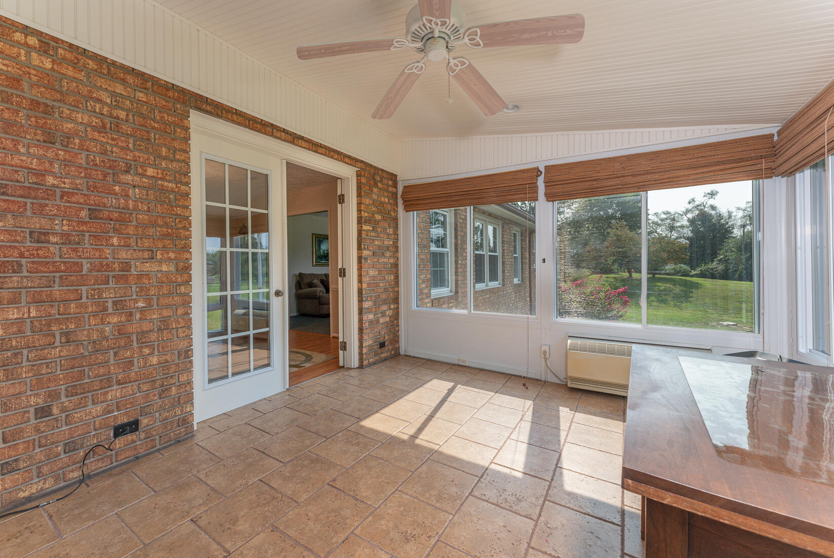 1452 West Ruritan Road Roanoke, VA 24012 - Photo 18 of 49 Sunroom
