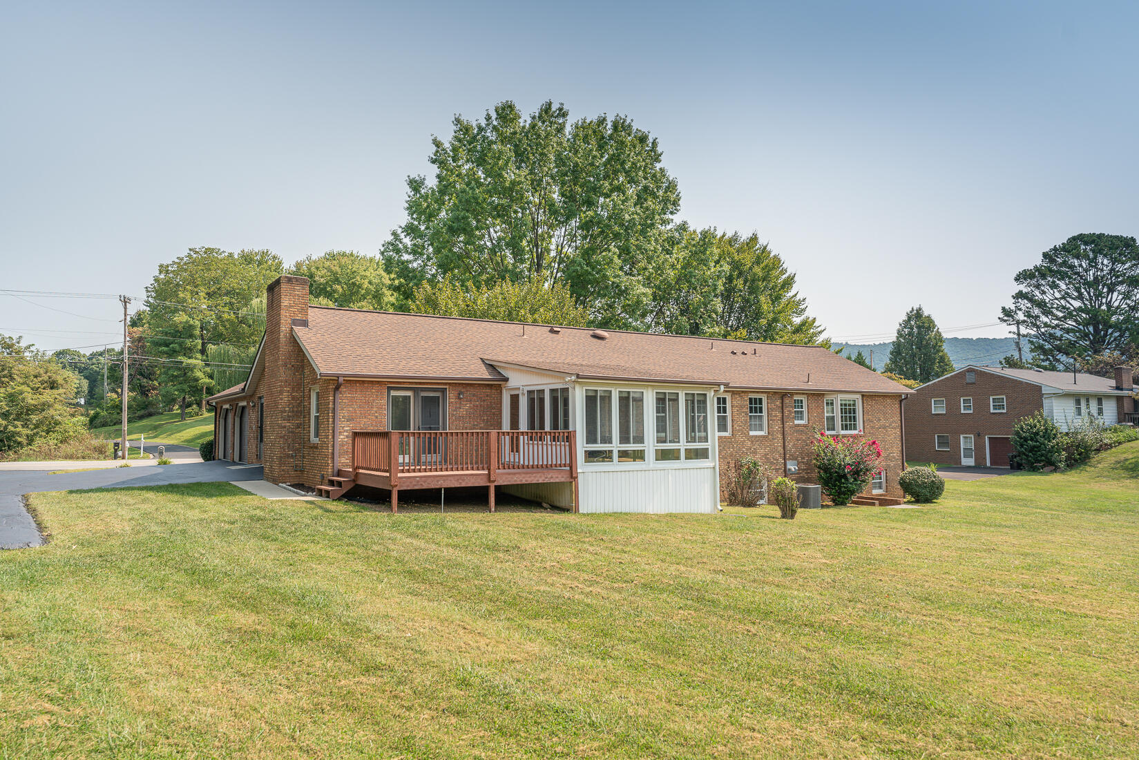 1452 West Ruritan Road Roanoke, VA 24012 - Photo 3 of 49 Back