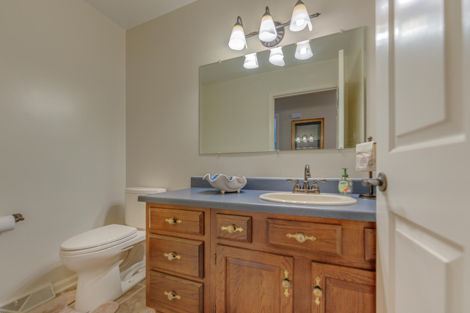 1452 West Ruritan Road Roanoke, VA 24012 - Photo 22 of 49 Spacious Half Bath