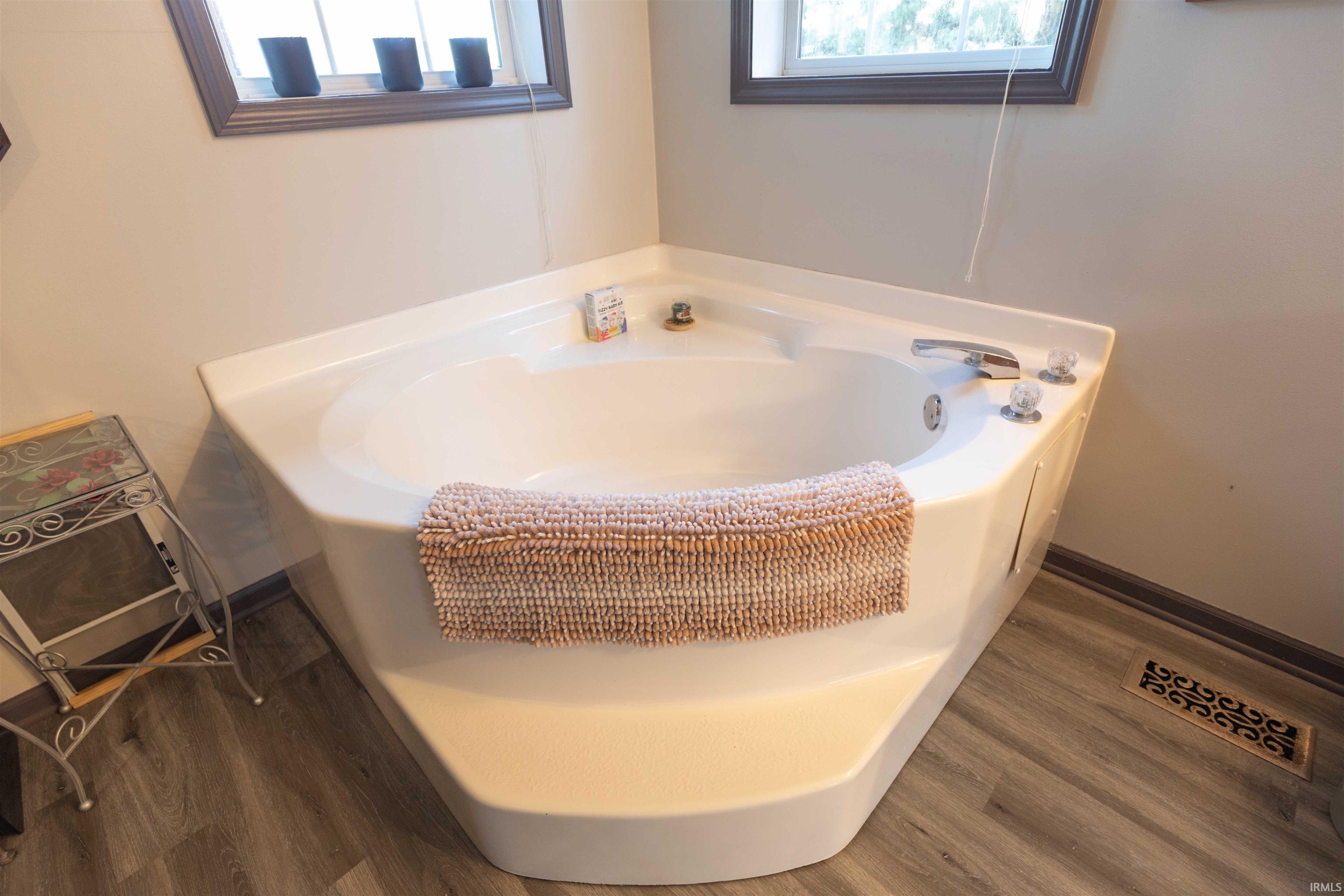 4617 Pottawatomie Pt Road Logansport, IN 46947 - Photo 12 of 33