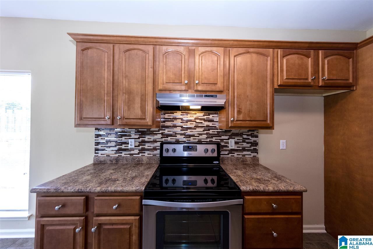 5136 Candlebrook Terrace Bessemer, AL 35022 - Photo 9 of 28