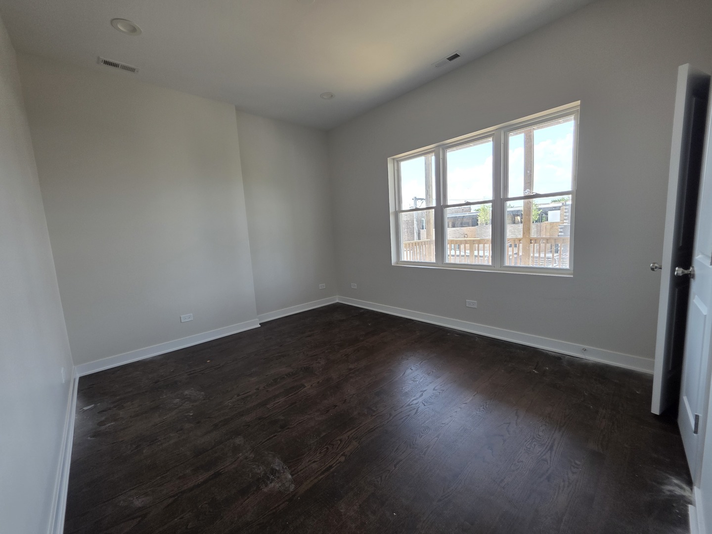 3726 North Racine Avenue, Unit 3 Chicago, IL 60613 - Photo 9 of 22 Gallery Image 9