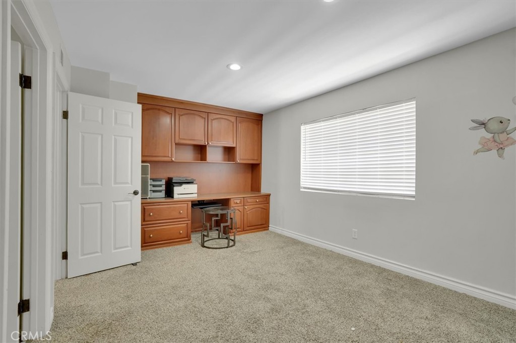 5610 Las Virgenes Road, Unit 50 Calabasas, CA 91302 - Photo 32 of 40 a living room with furniture and a window