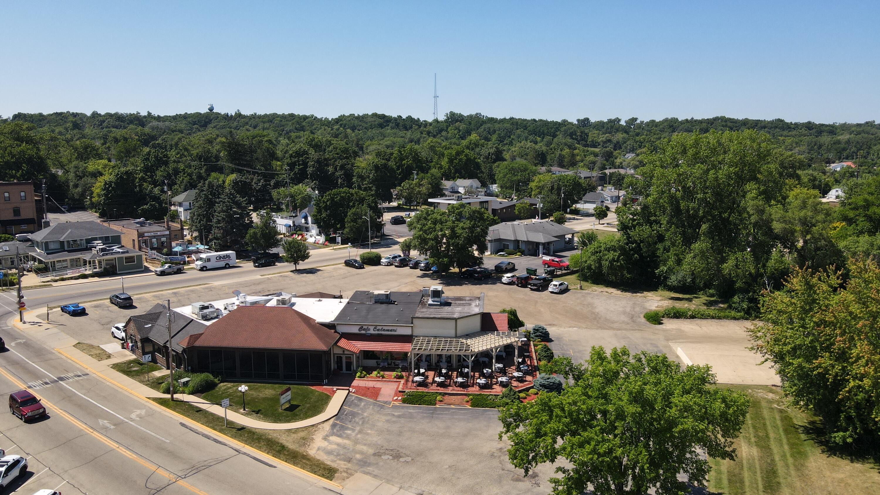 118 Hillview Road Williams Bay, WI 53191 - Photo 49 of 55 For Delicious Dining & Lakeside Drinks!