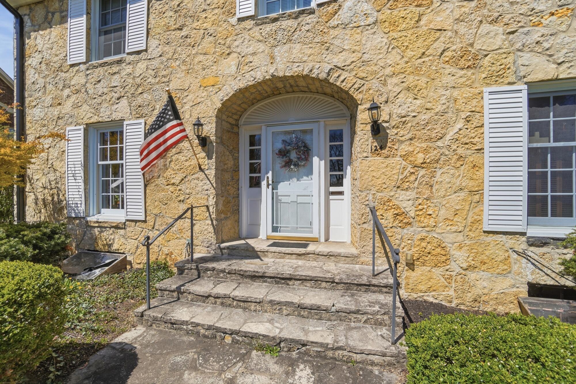 124 Hawthorne Road Springfield, OH 45504 - Photo 3 of 91
