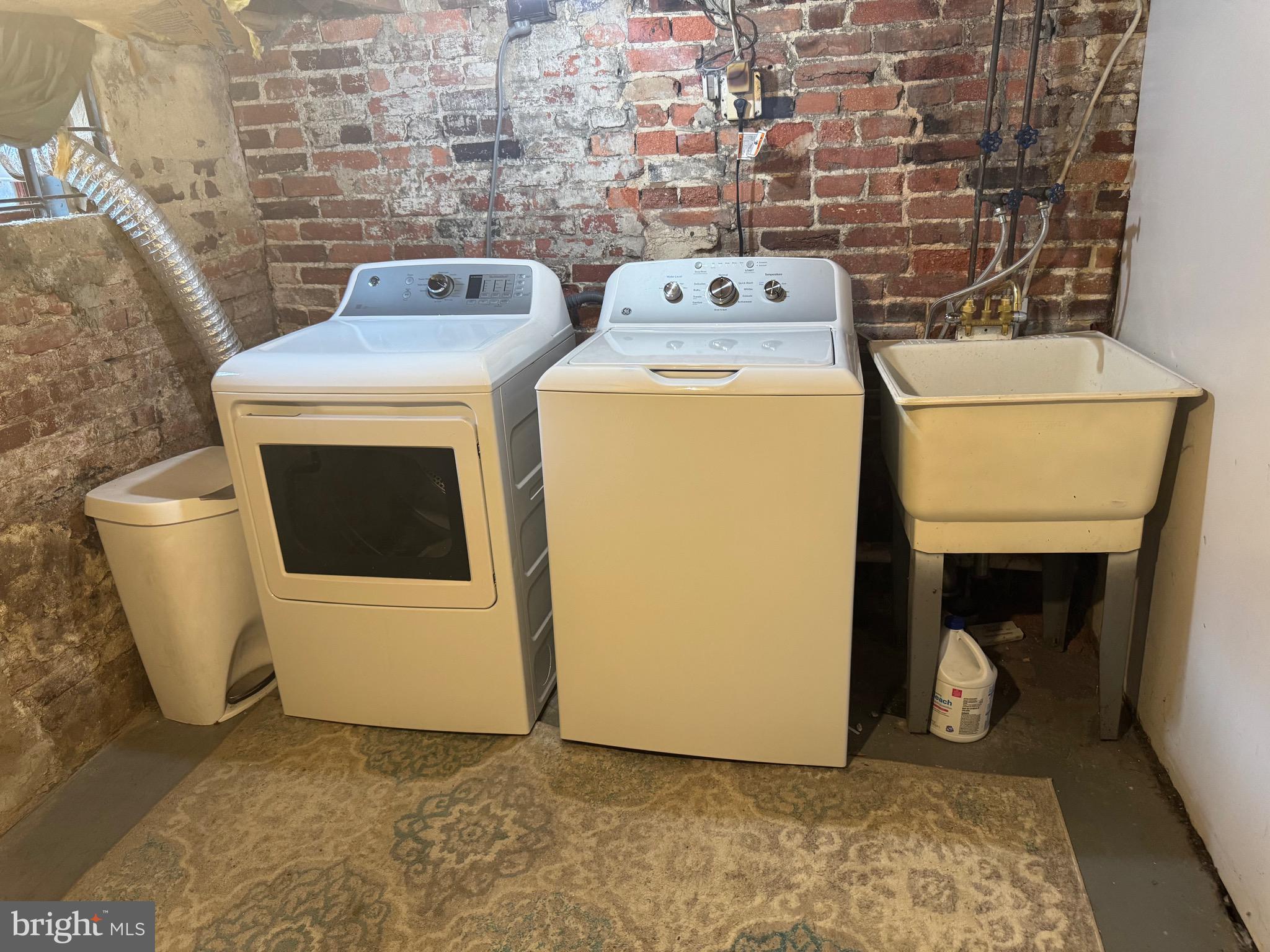 739 McHenry Street Baltimore, MD 21230 - Photo 29 of 30 Laundry room