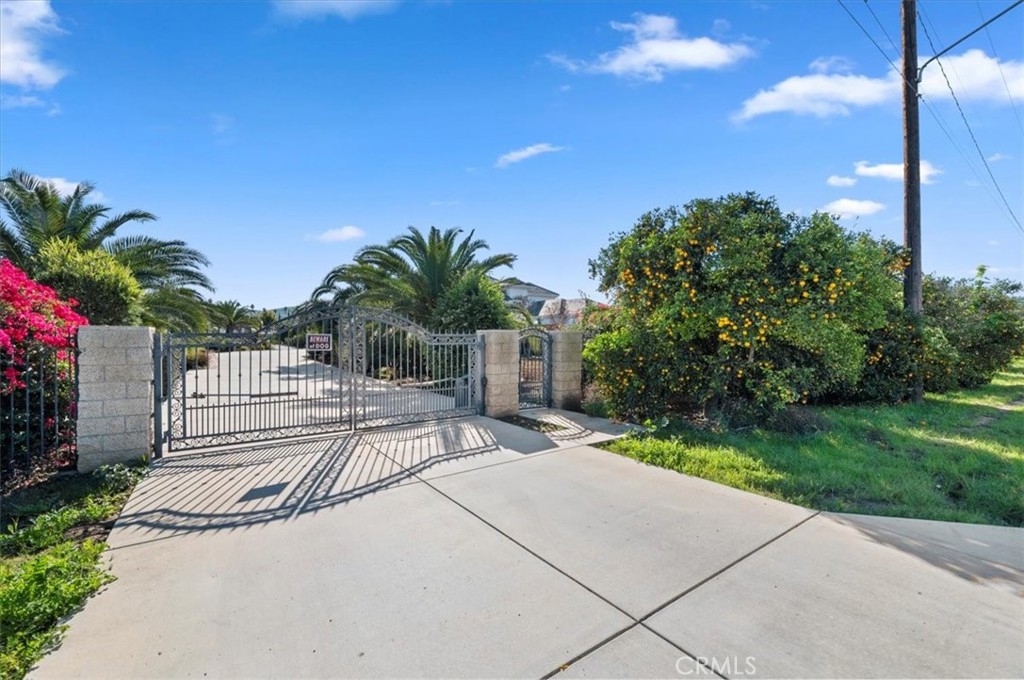 9830 Cleveland Avenue Riverside, CA 92503 - Photo 7 of 75