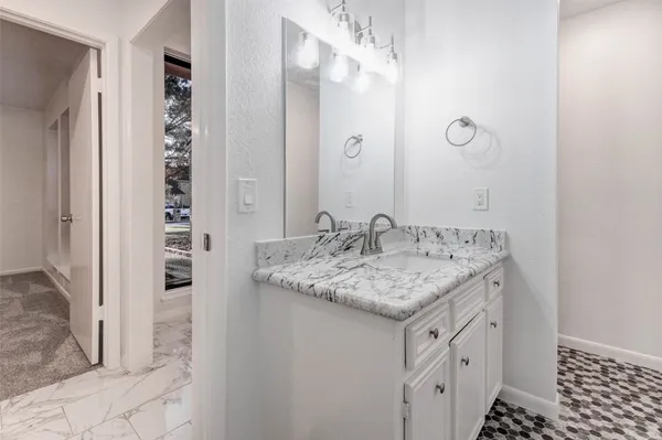 $445,000 | 11830 Thoreau Drive, Montgomery, TX 77356