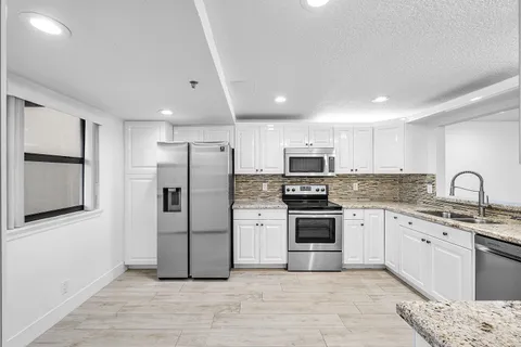 $1,495,000 | 1035 South Federal Highway, Unit 213, Delray Beach, FL 33483