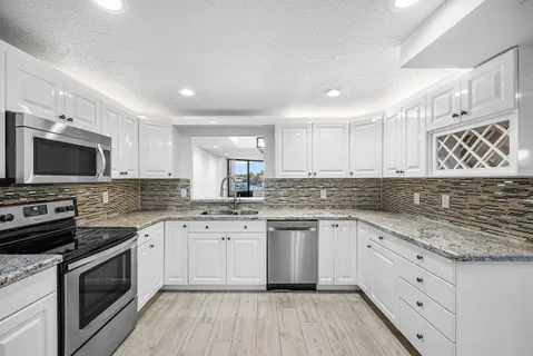 $1,495,000 | 1035 South Federal Highway, Unit 213, Delray Beach, FL 33483