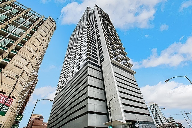 235 West Van Buren Street, Unit 3303 Chicago, IL 60607 - Photo 1 of 24