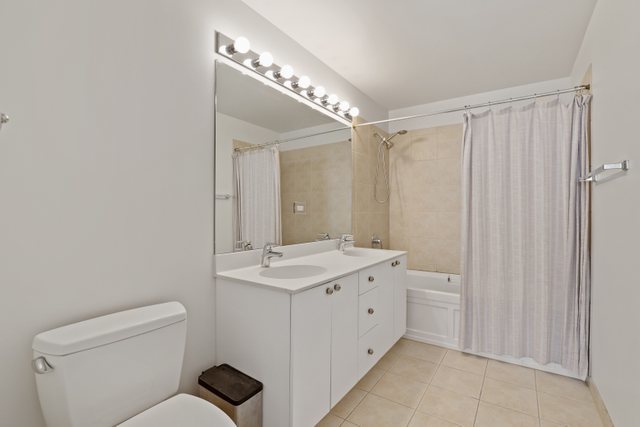 235 West Van Buren Street, Unit 3303 Chicago, IL 60607 - Photo 11 of 24