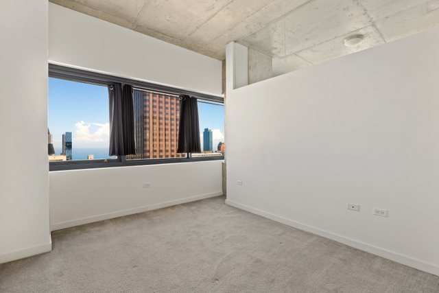 235 West Van Buren Street, Unit 3303 Chicago, IL 60607 - Photo 21 of 24