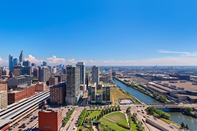 235 West Van Buren Street, Unit 3303 Chicago, IL 60607 - Photo 5 of 24