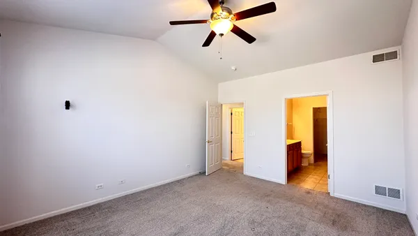 $2,300 | 1535 Reserve Lane, Unit 1535, DeKalb, IL 60115