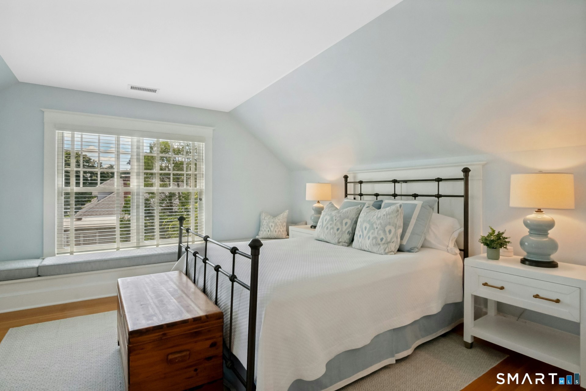 52 Chesterfield Road Stamford, CT 06902 - Photo 27 of 40 Fourth bedroom on third floor