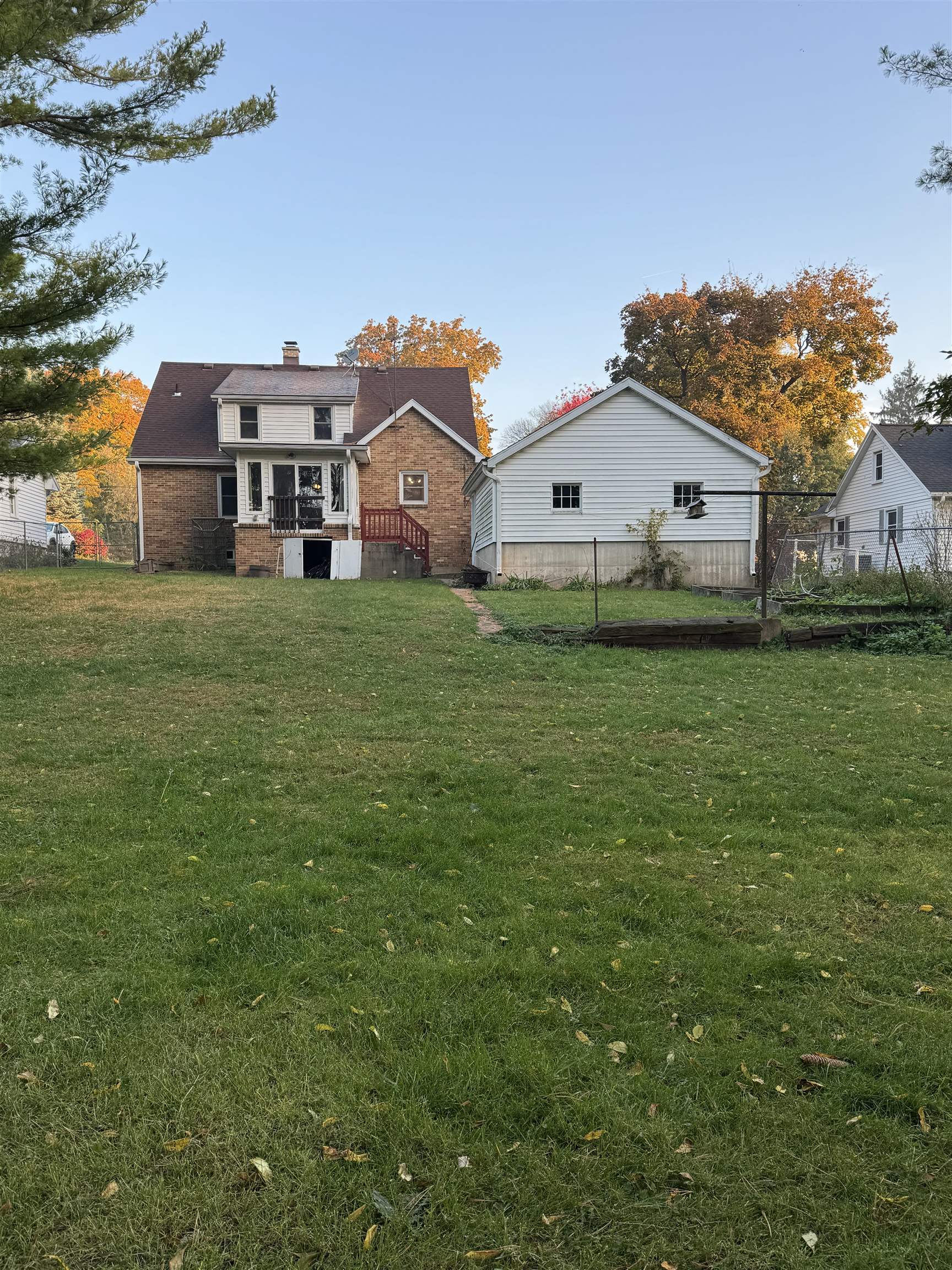 227 Windsor Street Sun Prairie, WI 53590 - Photo 7 of 36