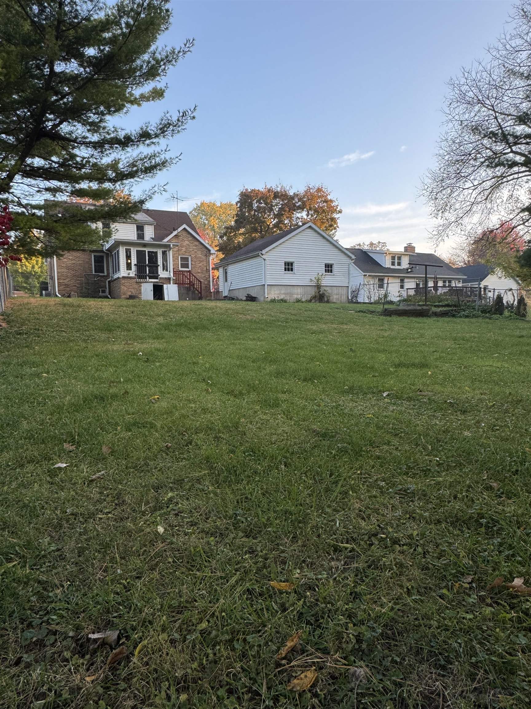 227 Windsor Street Sun Prairie, WI 53590 - Photo 8 of 36