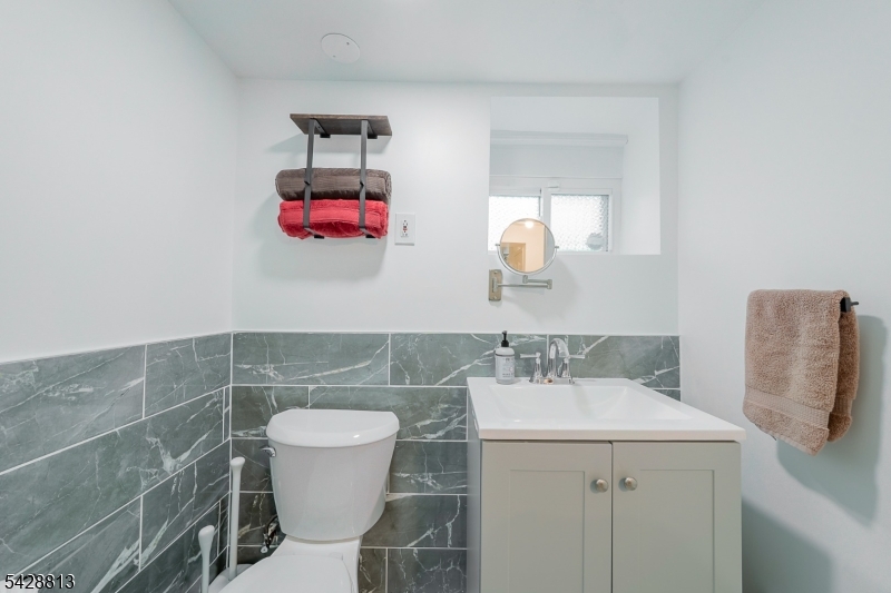56 Woodside Road Maplewood, NJ 07040 - Photo 25 of 33