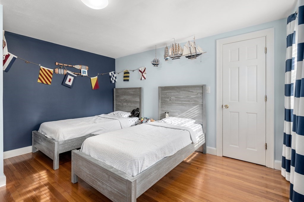 35 Amherst Road Newton, MA 02468 - Photo 15 of 31