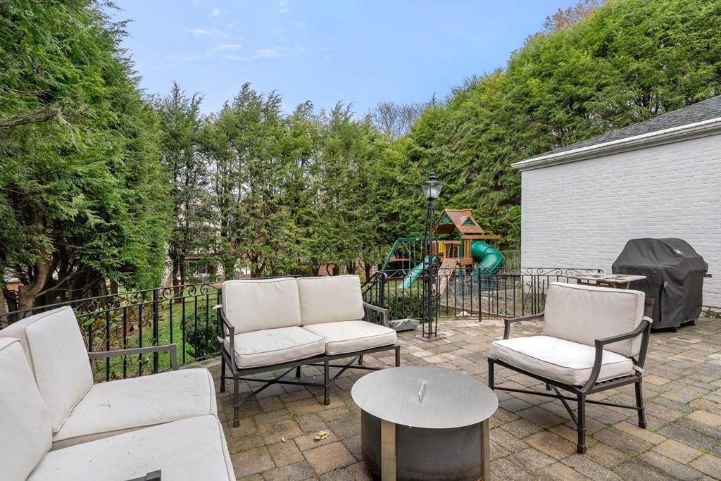 35 Amherst Road Newton, MA 02468 - Photo 26 of 31