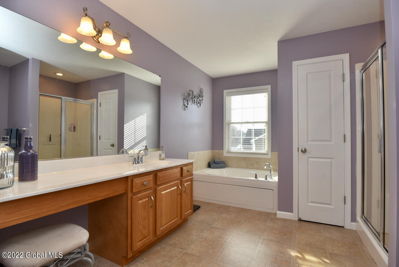 34 Avendale Drive Malta, NY 12019 - Photo 22 of 42 31