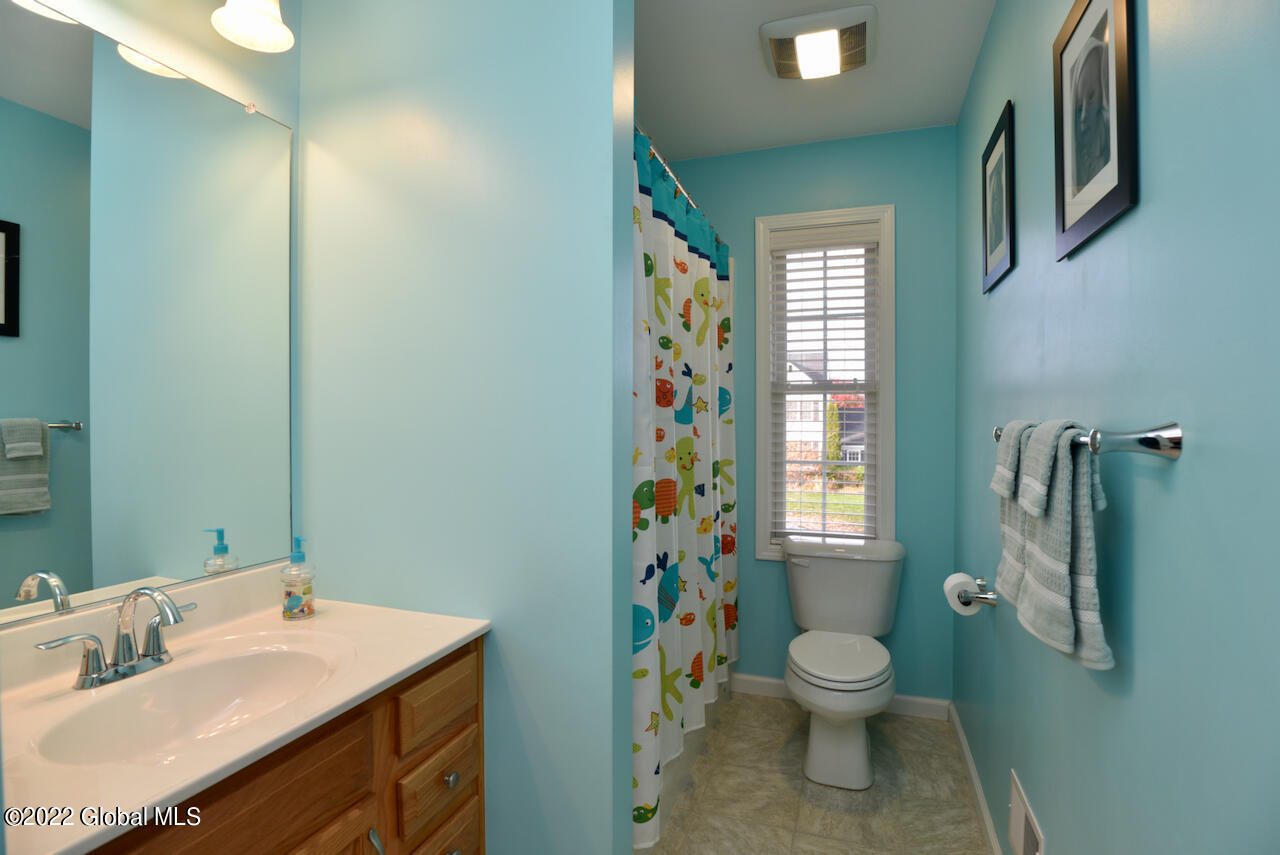 34 Avendale Drive Malta, NY 12019 - Photo 27 of 42 37