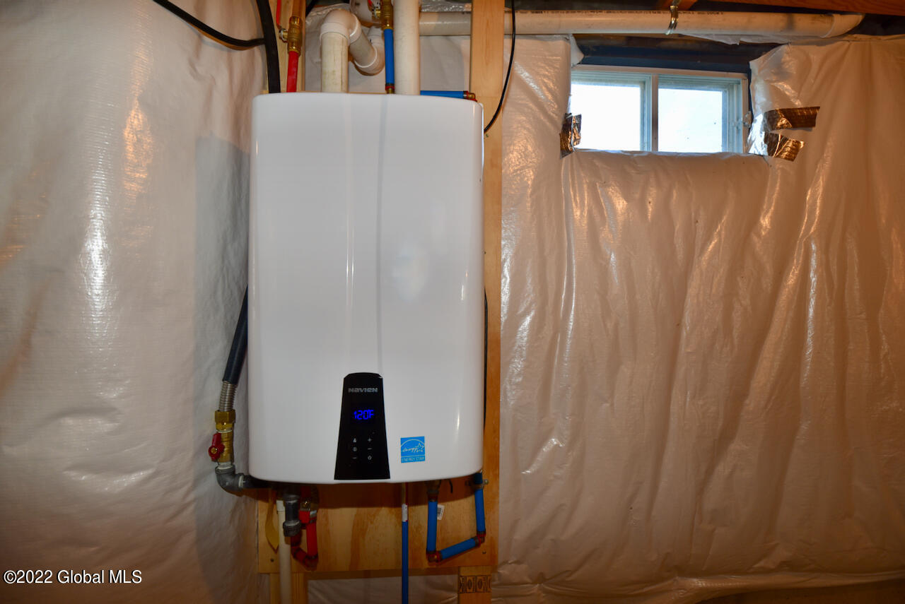 34 Avendale Drive Malta, NY 12019 - Photo 32 of 42 42