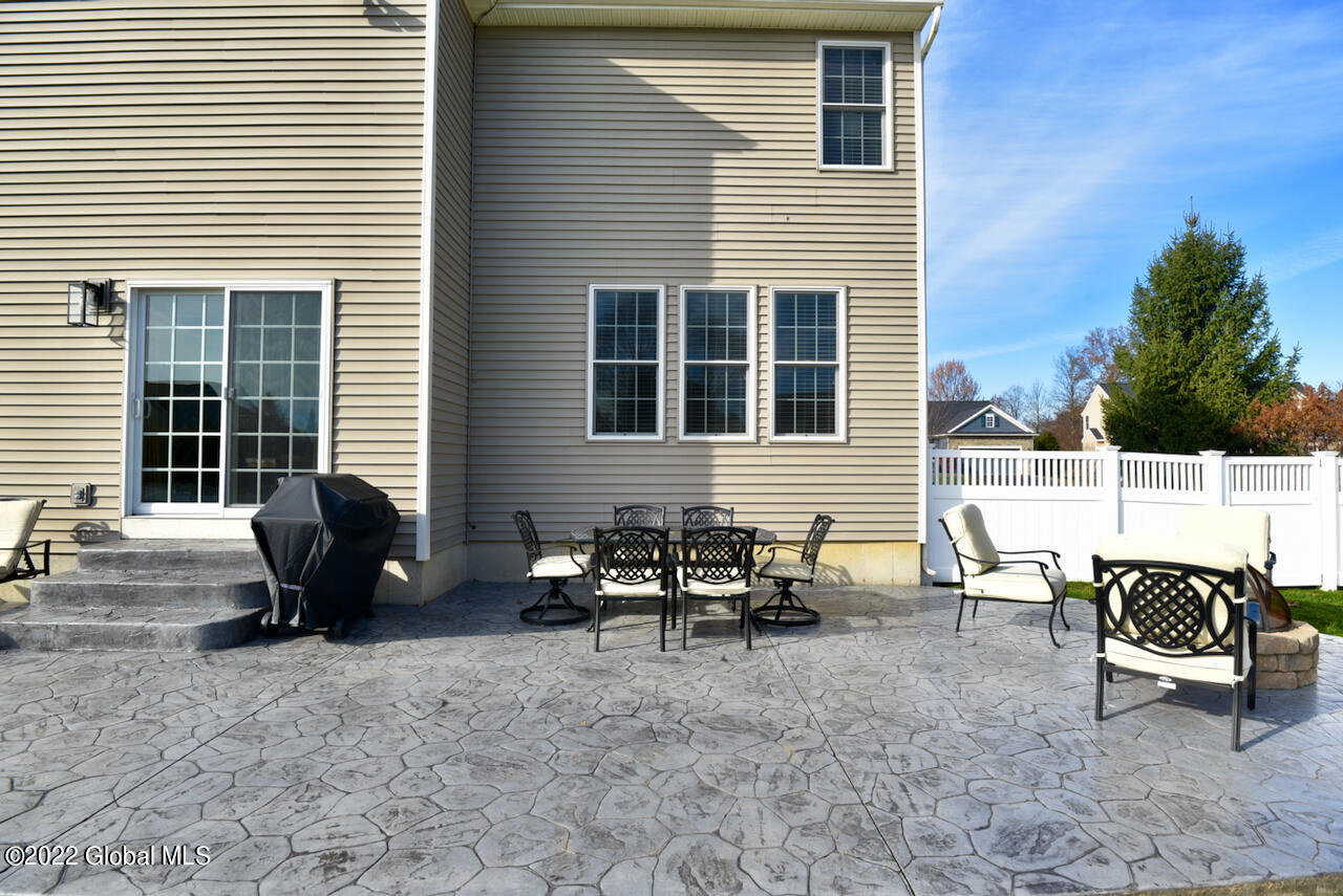 34 Avendale Drive Malta, NY 12019 - Photo 35 of 42 46