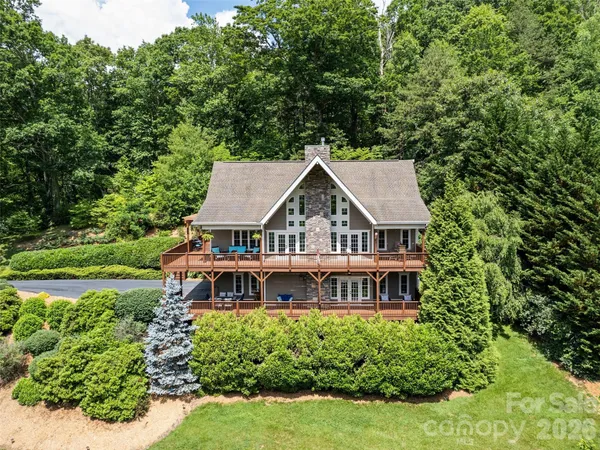 $915,000 | 406 Inverness Drive, Waynesville, NC 28785