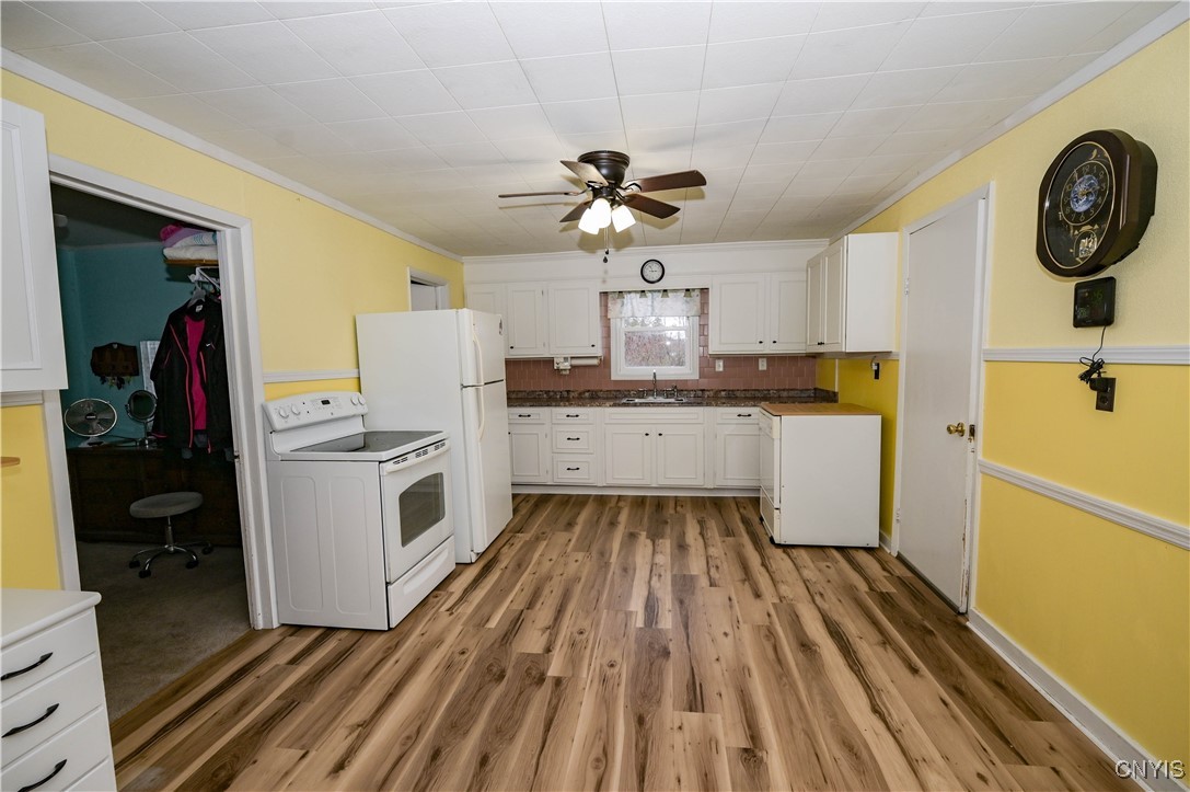 159 Pine Grove Road Herkimer, NY 13350 - Photo 15 of 35 Kitchen