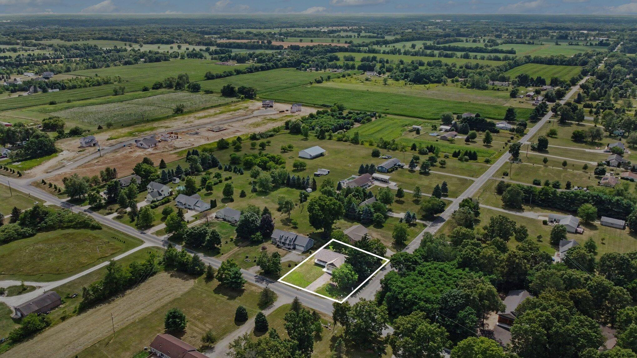 2010 Wolf Lake Road Jackson, MI 49201 - Photo 31 of 34 031_file_8341